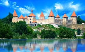 Excursions Moldova Moldova and its her walls who watches 20€